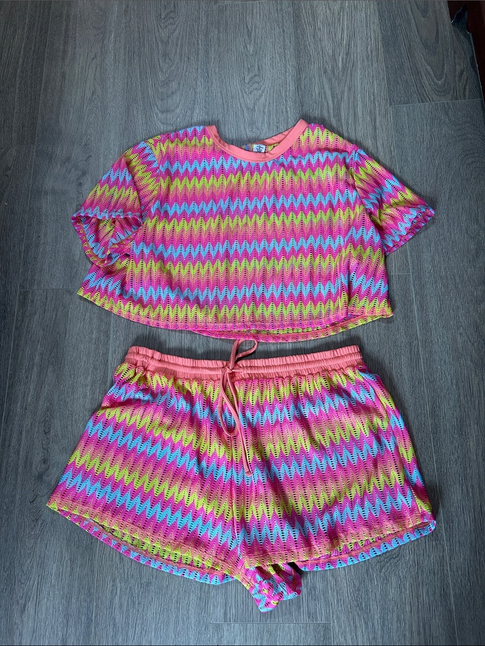 Decree Pink Yellow Multicolor Zigzag 2 piece Set top & shorts size xxl